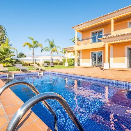 Cardona - South Facing Private Pool *